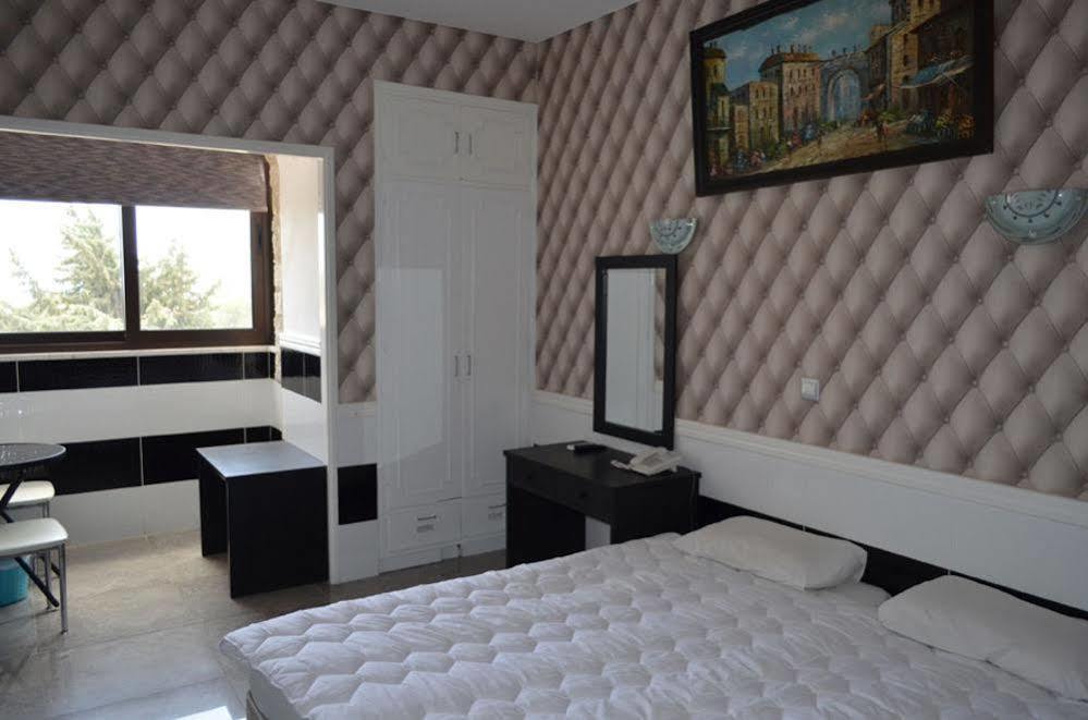 Hotel Vergi Voroklini Esterno foto