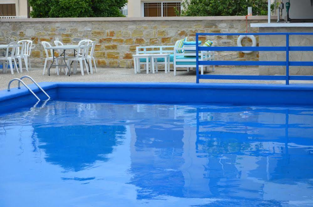 Hotel Vergi Voroklini Esterno foto